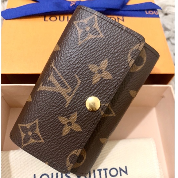 🆕💖❤️NWT Louis Vuitton Monogram 6 Key Holder - Picture 10 of 11